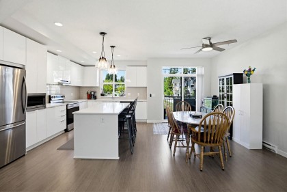 Photo 6 at 2104 - 11295 Pazarena Place, East Central, Maple Ridge
