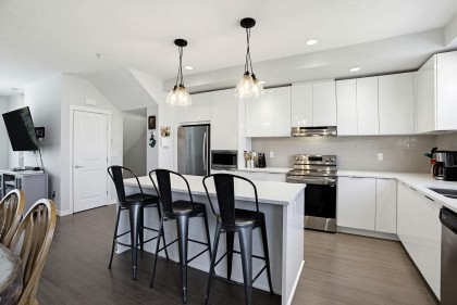 Photo 7 at 2104 - 11295 Pazarena Place, East Central, Maple Ridge
