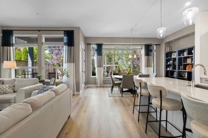 Photo 6 at 23193 113 Avenue, East Central, Maple Ridge