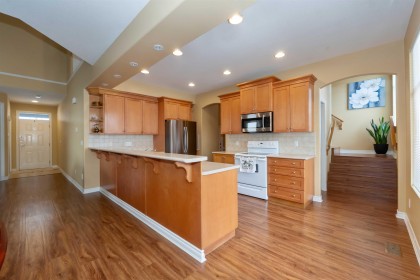 Photo 10 at 10097 241 Street, Albion, Maple Ridge
