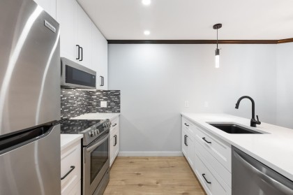 Photo 3 at 207 - 11595 Fraser Street, East Central, Maple Ridge