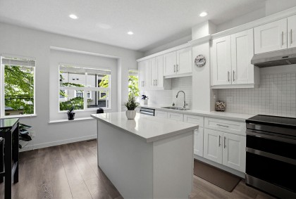 Photo 2 at 94 - 1055 Riverwood Gate, Riverwood, Port Coquitlam