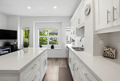 Photo 5 at 94 - 1055 Riverwood Gate, Riverwood, Port Coquitlam