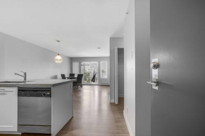 Photo 2 at 418 - 12075 Edge Street, East Central, Maple Ridge