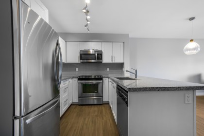 Photo 3 at 418 - 12075 Edge Street, East Central, Maple Ridge
