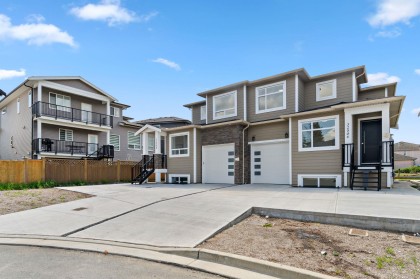 Photo 3 at 32546 Higginbottom Court, Mission BC, Mission
