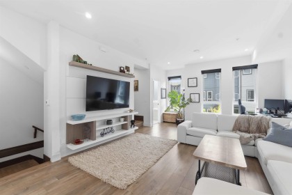 Photo 4 at 10 - 11851 232 Street, East Central, Maple Ridge