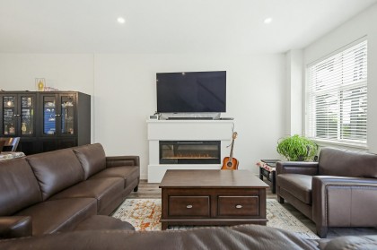 Photo 7 at 15 - 7740 Grand Street, Mission BC, Mission