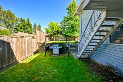 Photo 8 at 11398 Harrison Street, East Central, Maple Ridge
