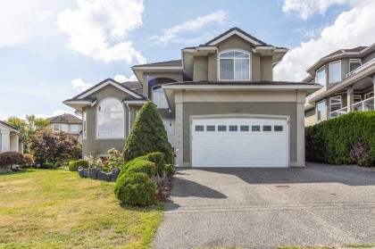 Photo 1 at 34758 Pakenham Place, Hatzic, Mission
