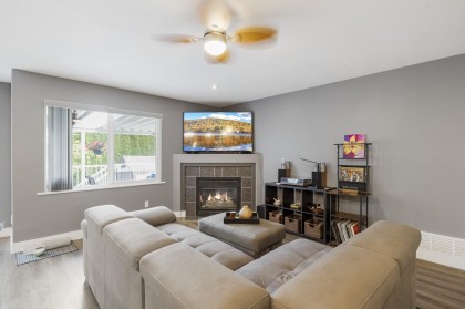 Photo 12 at 23897 114a Avenue, Cottonwood MR, Maple Ridge