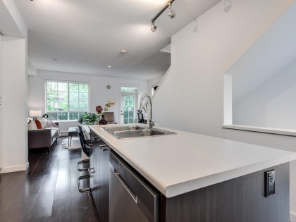 Photo 3 at 48 - 2423 Avon Place, Riverwood, Port Coquitlam