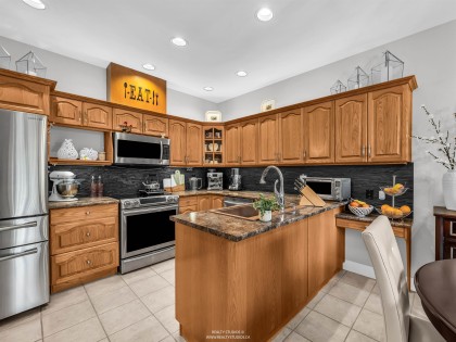 Photo 11 at 35 - 11358 Cottonwood Drive, Cottonwood MR, Maple Ridge