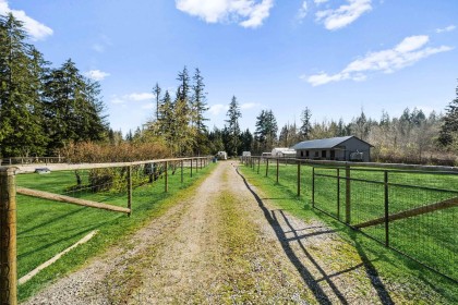 Photo 31 at 27924 112 Street, Whonnock, Maple Ridge