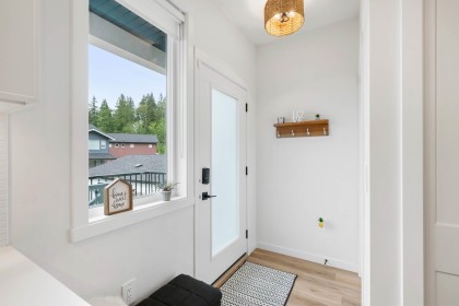 Photo 9 at 25097 112 Avenue, Thornhill MR, Maple Ridge