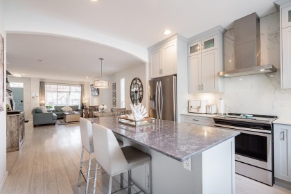 Photo 4 at 24365 102a Avenue, Albion, Maple Ridge