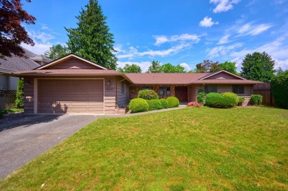 Photo 1 at 19437 119b Avenue, Central Meadows, Pitt Meadows