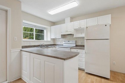 Photo 13 at 29 - 12449 191 Street, Mid Meadows, Pitt Meadows