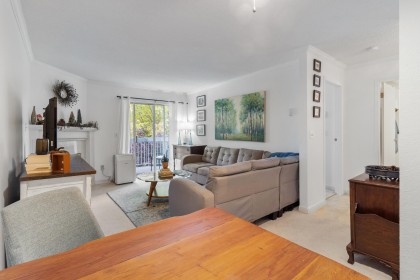 Photo 5 at 218 - 11510 225 Street, East Central, Maple Ridge