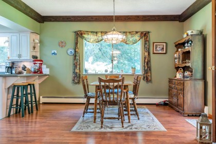 Photo 32 at 23463 Dogwood Avenue, East Central, Maple Ridge