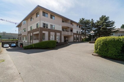 Photo 2 at 203 - 19130 Ford Road, Central Meadows, Pitt Meadows