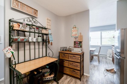 Photo 6 at 203 - 19130 Ford Road, Central Meadows, Pitt Meadows
