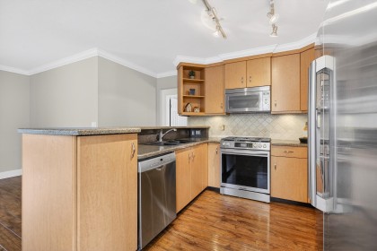 Photo 5 at 23258 121a Avenue, East Central, Maple Ridge