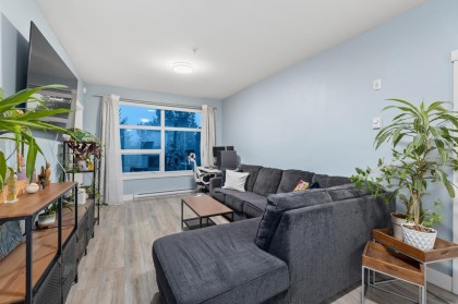 Photo 4 at 306 - 22577 Royal Crescent, East Central, Maple Ridge