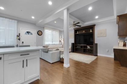 Photo 13 at 23942 Dewdney Trunk Road, Cottonwood MR, Maple Ridge