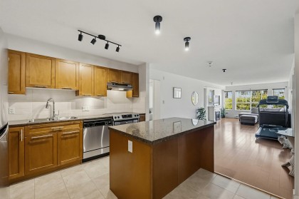 Photo 4 at 232 - 19673 Meadow Gardens Way, North Meadows PI, Pitt Meadows