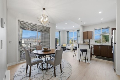 Photo 1 at 410 - 2478 Shaughnessy Street, Central Pt Coquitlam, Port Coquitlam