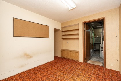 Photo 26 at 3554 Hastings Street, Woodland Acres PQ, Port Coquitlam