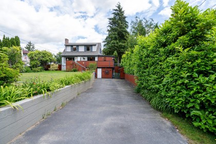 Photo 4 at 3554 Hastings Street, Woodland Acres PQ, Port Coquitlam