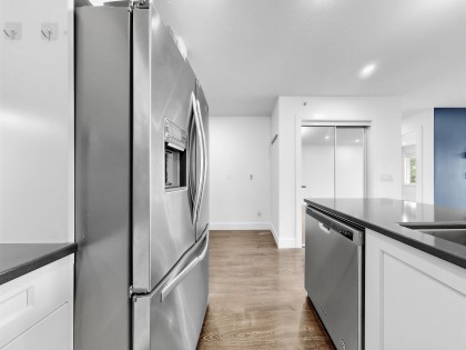 Photo 3 at 401 - 1990 Westminster Avenue, Glenwood PQ, Port Coquitlam