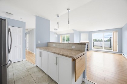 Photo 6 at PH4 - 1519 Grant Avenue, Glenwood PQ, Port Coquitlam