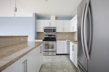 Photo 10 at PH4 - 1519 Grant Avenue, Glenwood PQ, Port Coquitlam