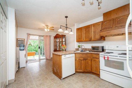 Photo 8 at 11 - 12049 217th Street, West Central, Maple Ridge