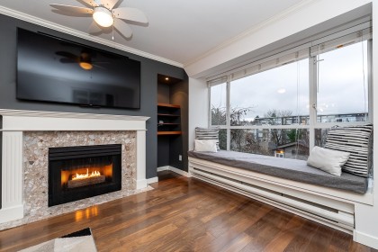 Photo 11 at 305 - 2340 Hawthorne Avenue, Central Pt Coquitlam, Port Coquitlam