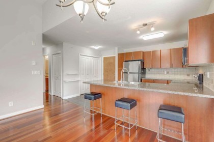 Photo 3 at 413 - 2346 Mcallister Avenue, Central Pt Coquitlam, Port Coquitlam