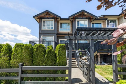 Photo 2 at 27 - 11305 240 Street, Cottonwood MR, Maple Ridge
