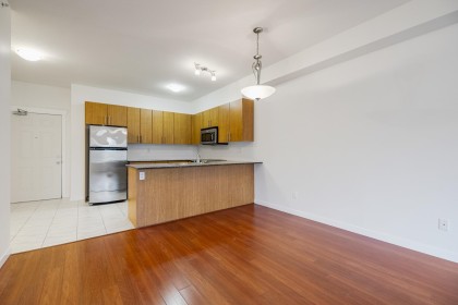 Photo 10 at 403 - 2488 Kelly Avenue, Central Pt Coquitlam, Port Coquitlam
