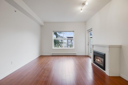 Photo 4 at 403 - 2488 Kelly Avenue, Central Pt Coquitlam, Port Coquitlam