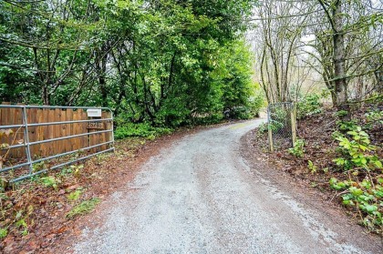 Photo 2 at 25745 Lougheed Highway, Thornhill MR, Maple Ridge