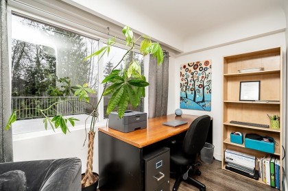 Photo 7 at 25745 Lougheed Highway, Thornhill MR, Maple Ridge