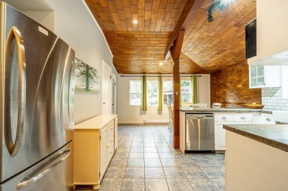 Photo 9 at 25745 Lougheed Highway, Thornhill MR, Maple Ridge