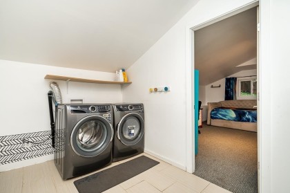 Photo 18 at 25745 Lougheed Highway, Thornhill MR, Maple Ridge