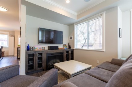 Photo 3 at 13 - 10480 248 Street, Thornhill MR, Maple Ridge