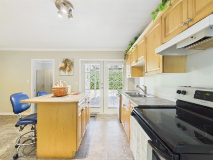 Photo 5 at 20875 Camwood Avenue, Southwest Maple Ridge, Maple Ridge