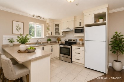 Photo 15 at 25982 Dewdney Trunk Road, Maple Ridge