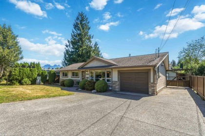 Photo 3 at 12316 227 Street, East Central, Maple Ridge
